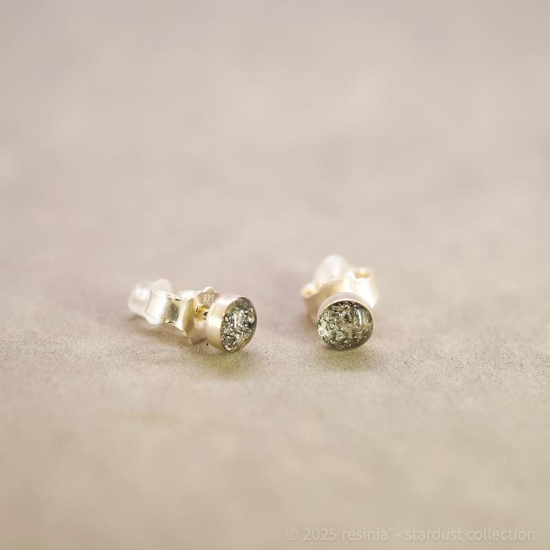 Ohrstecker Gemini S – 4 mm, 925 Silber mit Meteoritenstaub – Bild 5