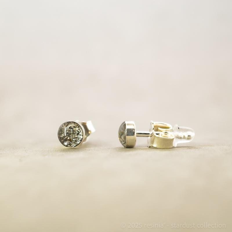 Ohrstecker Gemini S – 4 mm, 925 Silber mit Meteoritenstaub – Bild 7
