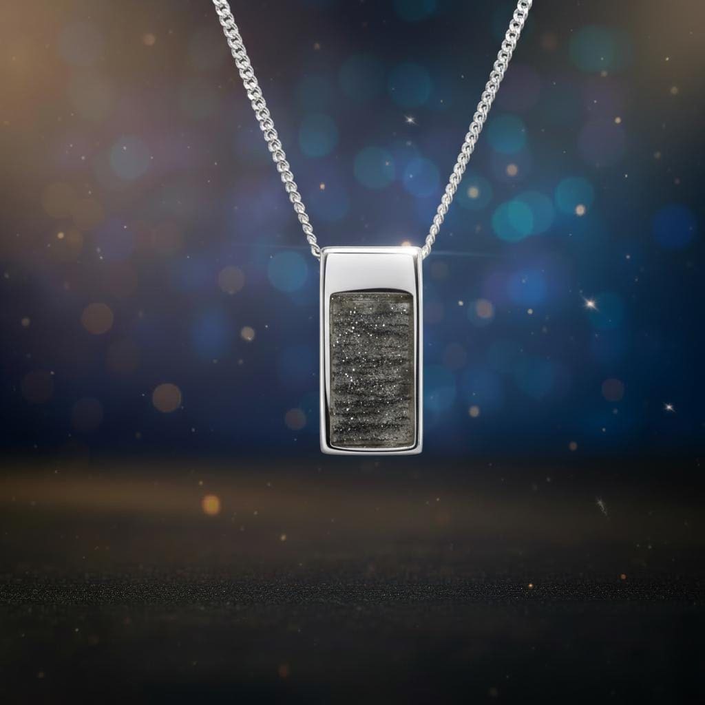 Amulett Monolith S – Rechteckiges Amulett mit Meteoritenstaub, 925 Silber – Bild 4